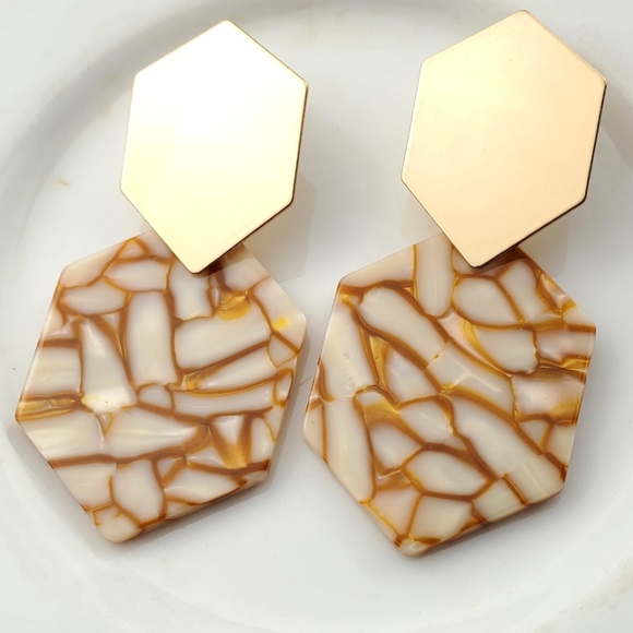 💫5/$25 Marble Geometric Gold Earrings - Picture 3 of 7